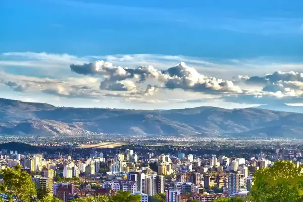 Surto de sarampo avança pela Bolívia e chega a Cochabamba, onde vivem acreanos