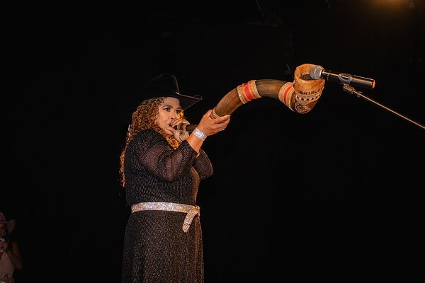Rainha do Rodeio; Confira tudo na coluna Roberta Lima