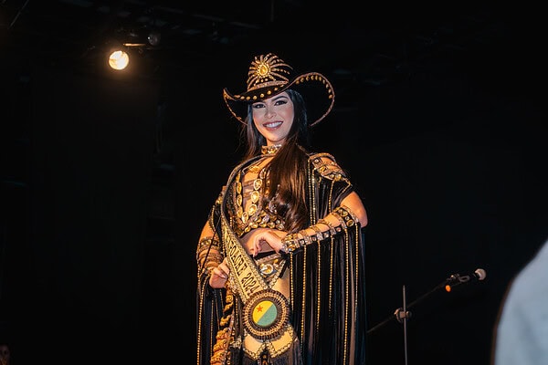 Rainha do Rodeio; Confira tudo na coluna Roberta Lima