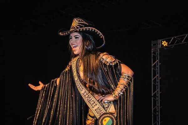 Rainha do Rodeio; Confira tudo na coluna Roberta Lima
