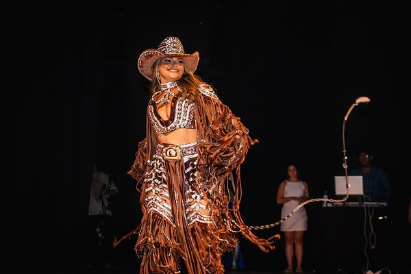 Rainha do Rodeio; Confira tudo na coluna Roberta Lima