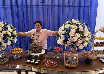 Cheff Sueli comemora seus 50 anos em grande estilo no Buffet Afa Jardim. Veja mais na coluna No Circuito