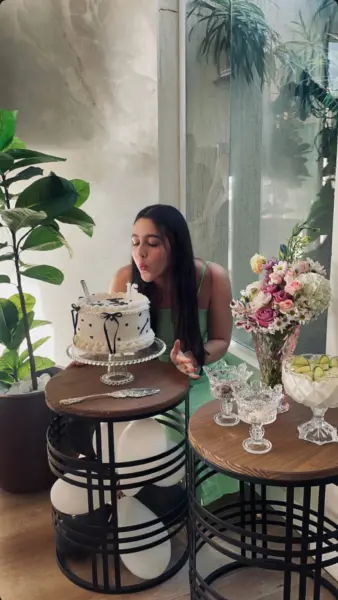A blogueira Maria Clara Vicco esbanjou beleza, elegância e presença marcante no lançamento da ExpoAcre 2025. Cofira mais na coluna No Circuito