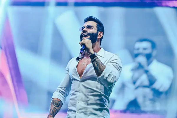 Gusttavo Lima leva multidão para a Arena de Shows da Expoacre 2025, em Rio Branco; VÍDEO