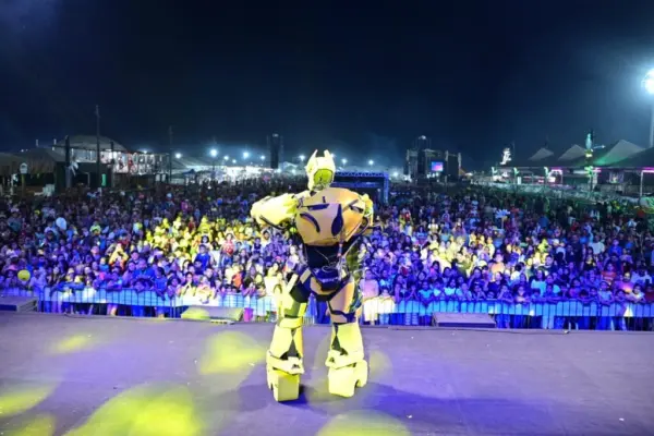 Show da banda Villa Kids leva diversão e empolga crianças na Expoacre Juruá 2025