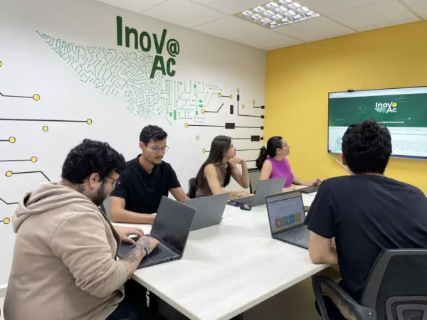 Acre divulga resultado parcial de seleção para bolsas do programa InovaGov