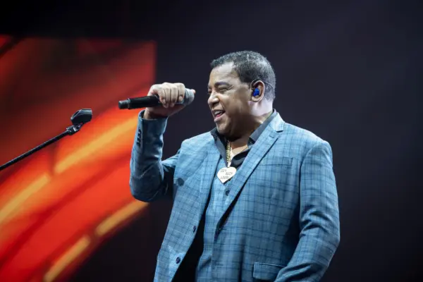 Show do Raça Negra e prova de tambores marcam abertura da Expoacre Juruá 2025 nesta terça