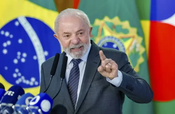 Governo usa desgaste do Congresso para pressionar por fim da escala 6×1