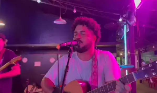 Savnes faz apresentação acústica e bate-papo sobre cenário musical acreano no Ifac Rio Branco