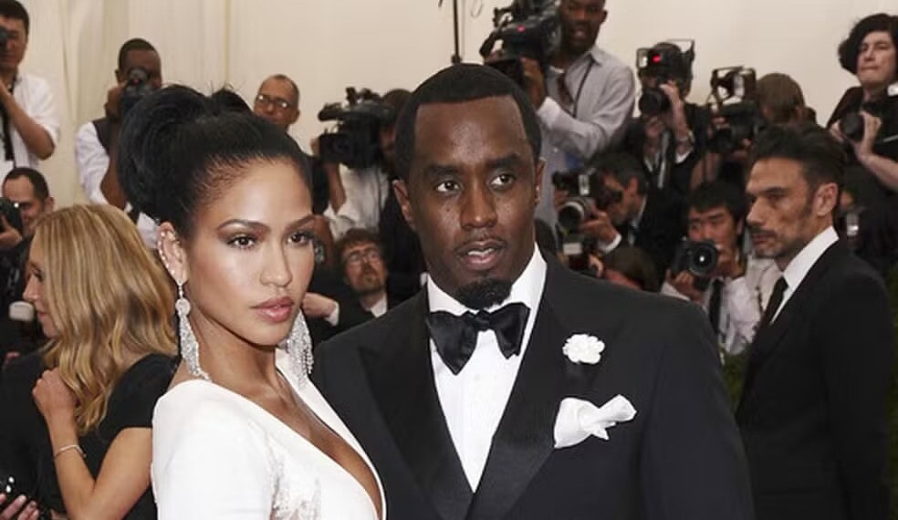 Cassie e Diddy no Met Gala em 2015 — Foto: Charles Sykes/Invision/AP