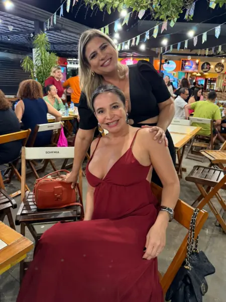 Sicredi inaugura Palco Cultural em praça de alimentação e incentiva apoio à cultura local