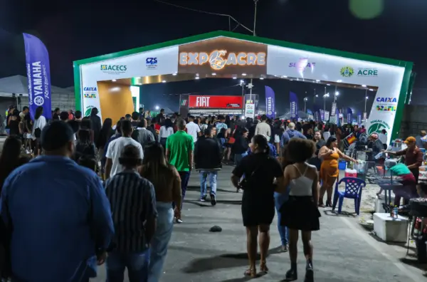 Gusttavo Lima atrai cerca de 60 mil pessoas em noite histórica na Expoacre Juruá 2025; FOTOS 4 Gusttavo Lima atrai cerca de 60 mil pessoas em noite histórica na Expoacre Juruá 2025; FOTOS