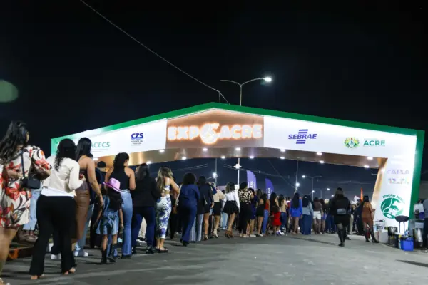 Gusttavo Lima atrai cerca de 60 mil pessoas em noite histórica na Expoacre Juruá 2025; FOTOS 6 Gusttavo Lima atrai cerca de 60 mil pessoas em noite histórica na Expoacre Juruá 2025; FOTOS