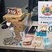 Casal é preso por tráfico na Cidade do Povo com drogas, câmera de segurança e quase R$ 600 em moedas