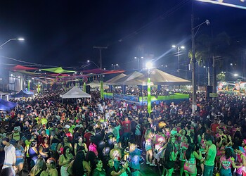 Segunda noite do Carnavale 2025 leva multidão à praça central de Brasiléia 18 Foto: Divulgação