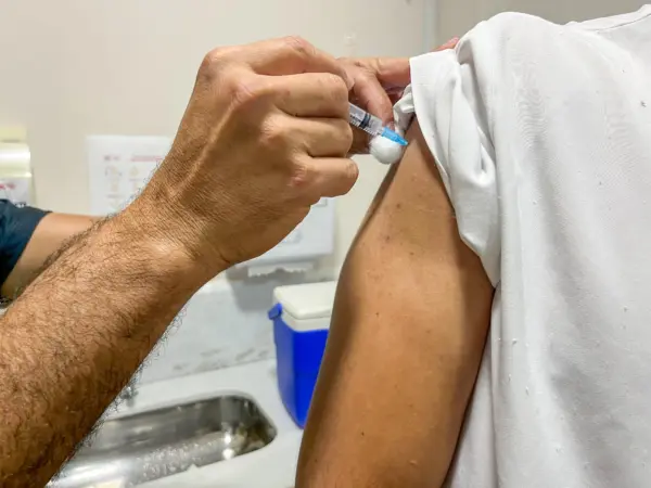 Após surto em país vizinho, Brasiléia realiza Dia D de vacinação contra o sarampo neste sábado