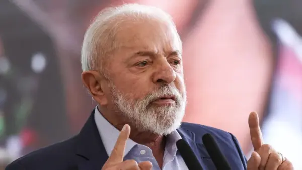 Lula: "Não perco a calma e não tomo decisão com 39 graus de febre"