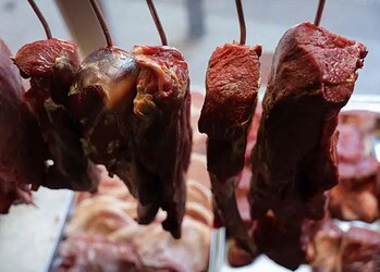 Pedaços de carne em açougue no Rio de Janeiro  • 26/11/2024 REUTERS/Ricardo Moraes