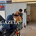 Rifle cai durante trajeto de moto e homem acaba baleado pela própria arma no Acre