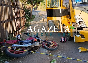Assaltantes batem em ônibus escolar durante fuga em Rio Branco e acabam detidos