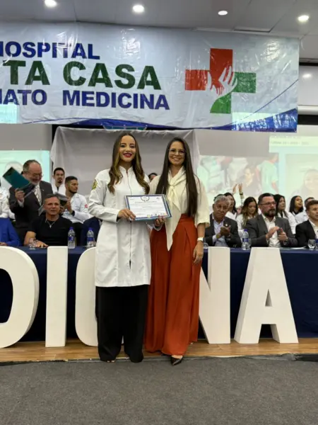 Os internos de Medicina do Hospital Santa Casa da Amazônia foram homenageados por várias autoridades na última sexta-feira, 11