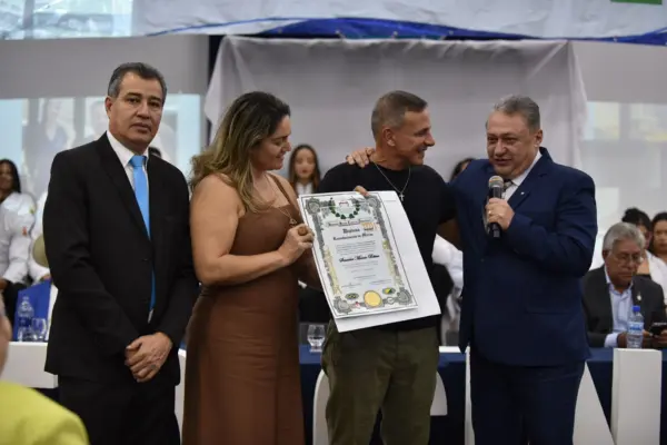 Os internos de Medicina do Hospital Santa Casa da Amazônia foram homenageados por várias autoridades na última sexta-feira, 11
