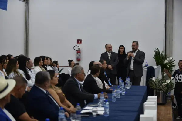 Os internos de Medicina do Hospital Santa Casa da Amazônia foram homenageados por várias autoridades na última sexta-feira, 11