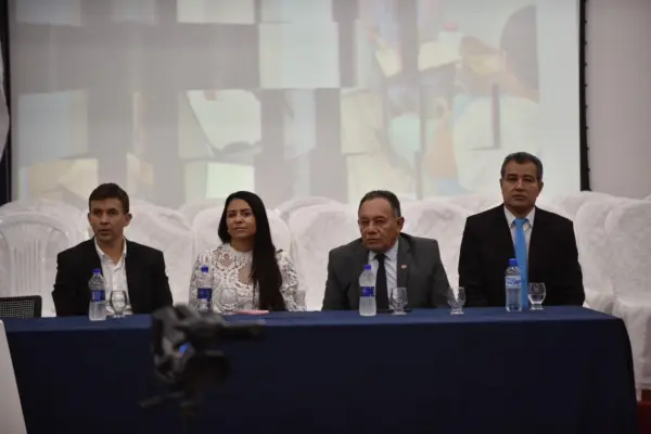 Os internos de Medicina do Hospital Santa Casa da Amazônia foram homenageados por várias autoridades na última sexta-feira, 11