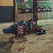 Pai e filha ficam feridos após colisão entre carro e moto em ramal de Rio Branco