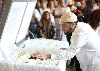 Fran Gil no velório de Preta Gil • Victor Chapetta/AgNews