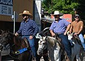 FOTOS: Público começa a lotar a Gameleira para a saída da Cavalgada da Expoacre neste sábado
