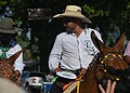 FOTOS: Público começa a lotar a Gameleira para a saída da Cavalgada da Expoacre neste sábado