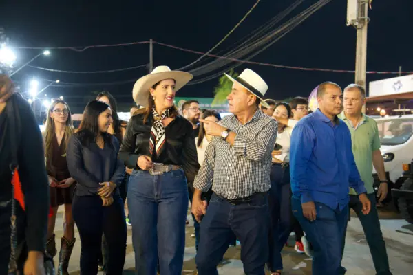 Bocalom prestigia segunda noite da Expoacre e destaca presença da Prefeitura de Rio Branco na maior feira do Estado