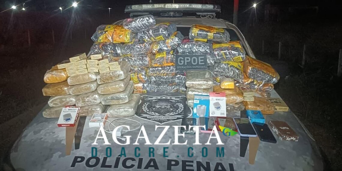 Dupla é presa ao tentar arremessar drogas, tabaco e celulares para dentro do presídio em Rio Branco