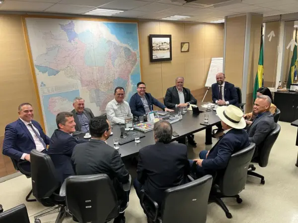 Acre apresenta em Brasília proposta conjunta com municípios para avançar no saneamento básico