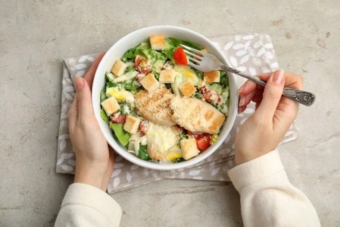 As proteínas devem fazer parte de uma alimentação equilibrada (Imagem: New Africa | Shutterstock) - (crédito: EdiCase)