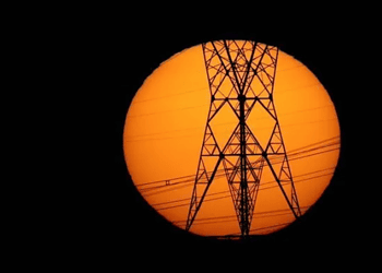 Torre de transmissão de energia em Brasília  • REUTERS/Ueslei Marcelino