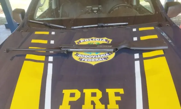 Homem é preso com arma de fogo artesanal durante fiscalização da PRF na BR-364, no Acre