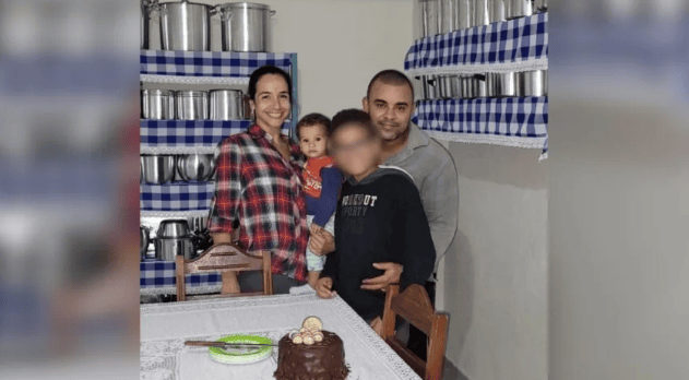 Adolescente queria viajar para o Mato Grosso do Sul para encontrar uma garota com quem mantinha um relacionamento virtual; impedido pelos pais, matou a família • Reprodução/Redes Sociais