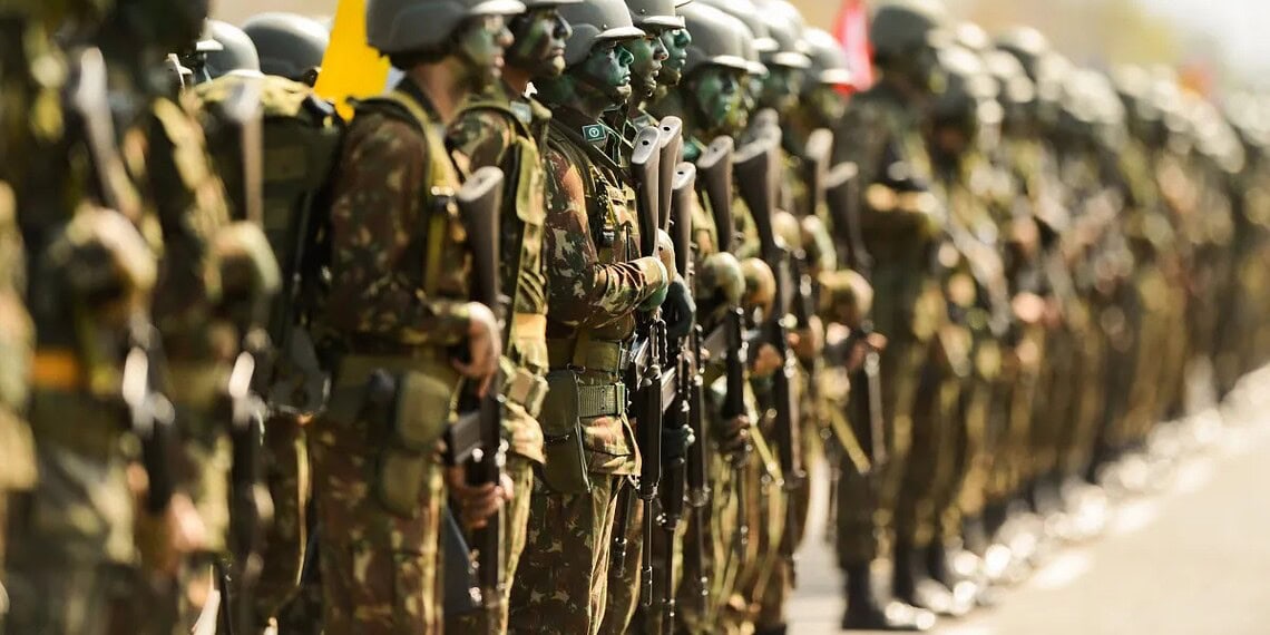 Militares do Exército Brasileiro  • Cb Estevam/CComSEx