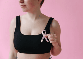 Câncer de mama é o câncer que mais mata mulheres — Foto: Thirdman via Pexels
