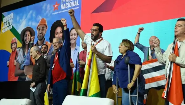 Empossado presidente do PT com a bênção de Lula, Kamai diz que missão é levar Jorge Viana ao Senado