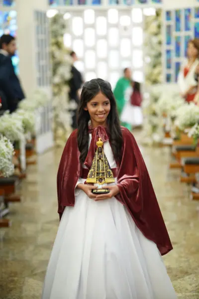 No dia 20 de junho, a Capela da Catedral Santo Antônio, em Chapecó foi o cenário para a união de Flaviane Stedille e João Paulo Bittar, Veja mais na coluna Giu Evangelista