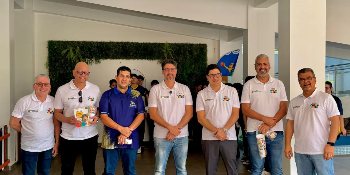Equipe do projeto Educação Financeira visita escolas no Acre