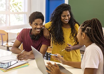 Competição nacional estimula jovens a empreenderem e criarem soluções tecnológicas