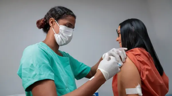 Prefeitura reforça importância da vacinação contra sarampo e alerta para esquema vacinal completo