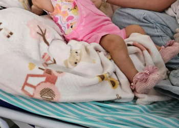 Helena trava uma batalha desde os dois meses de vida e a mãe não vê a hora de leva-la para casa. Foto: Tácita Muniz