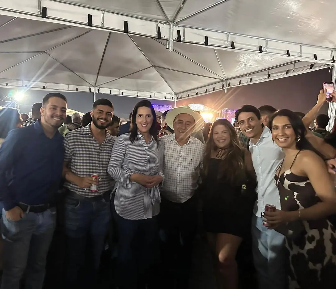 Em clima de romance, Bocalom e esposa vão a show de Jorge e Mateus: 'belíssimo espetáculo' 2 Em clima de romance, Bocalom e esposa vão a show de Jorge e Mateus: 'belíssimo espetáculo'