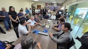 Prefeitos do Acre unem forças para enfrentar crise do lixo com apoio de Rio Branco e recursos federais 2 Prefeitos do Acre unem forças para enfrentar crise do lixo com apoio de Rio Branco e recursos federais