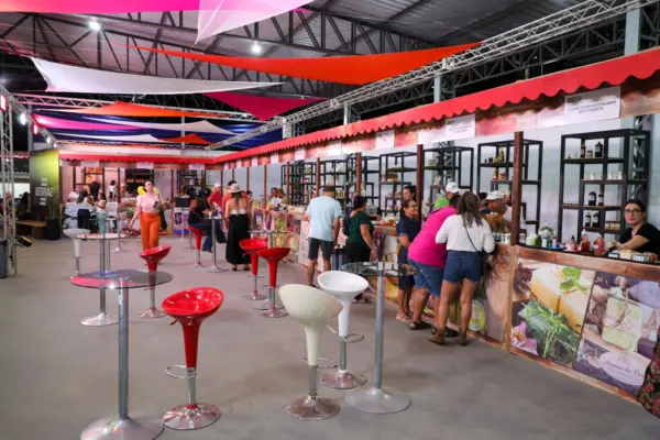 Loja Colaborativa destaca empreendedorismo e sabores do Acre na Expoacre